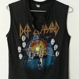 VINTAGE 1981 DEF LEPPARD MUSCLE CUT ROCK BRIGADE T